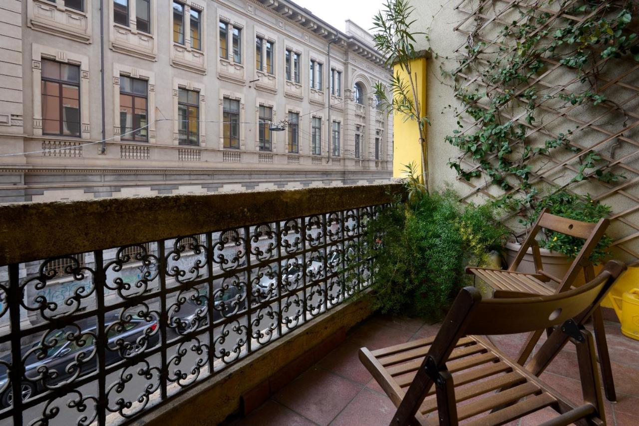 Artist Nadia'S Apartment In Porta Vercellina Milan Bagian luar foto